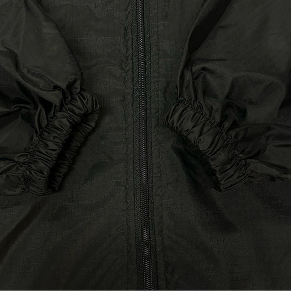 Vintage Disney Winnie the Pooh Adult Windbreaker Rain Jacket Sz M Hood Zip Y2k - Picture 6 of 15